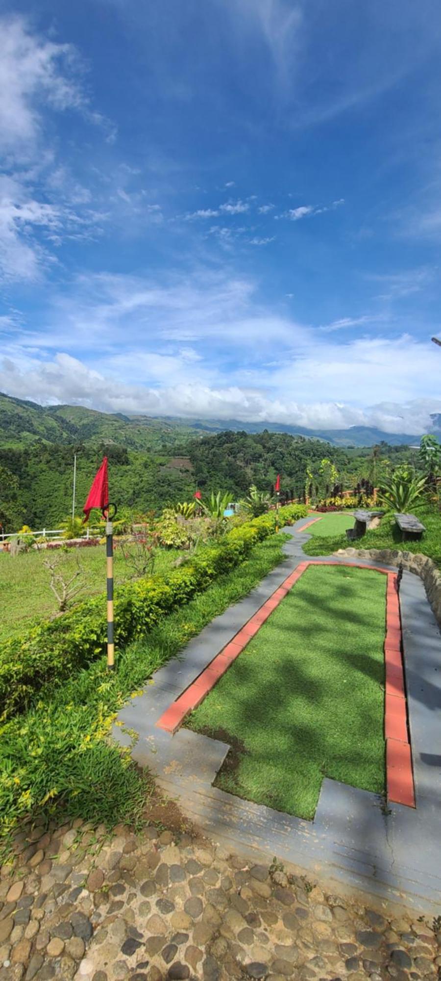 Serene Mountain Escape Digos Exterior photo